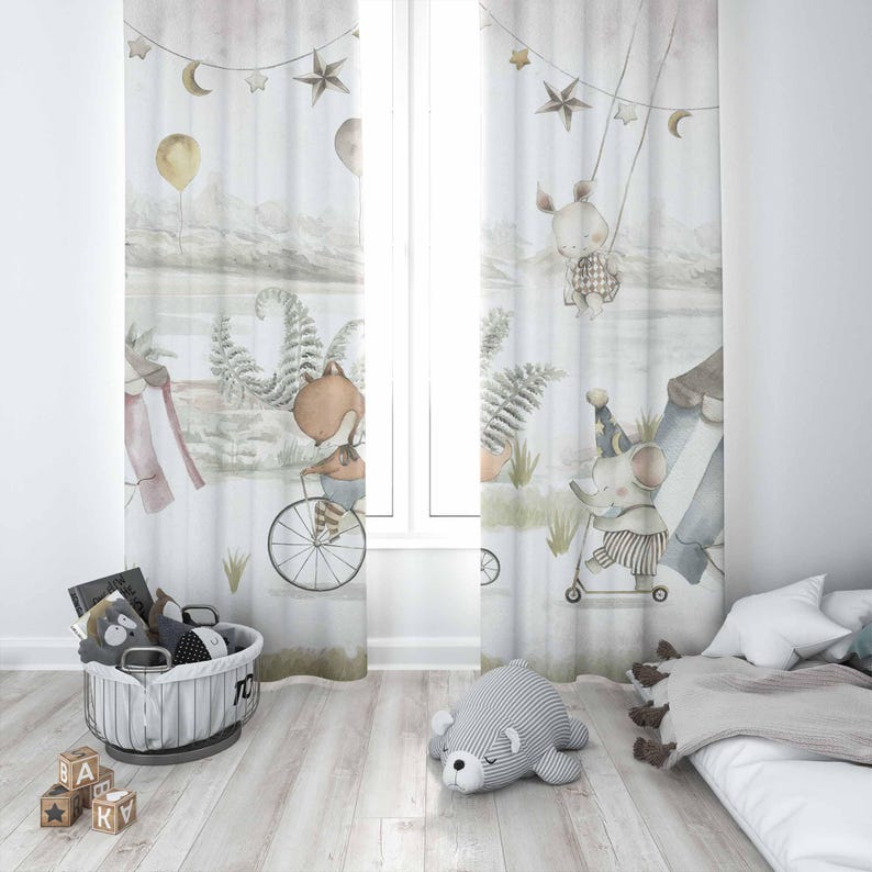 サーカス動物カーテン子供の寝室のカーテンプレイルームブラック - Baby Nursery Curtains のレビューと価格