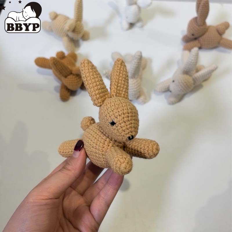 1個のかわいい編みぐるみウサギの飾り、ベビーベッドモバイル＆ - Baby Nursery Unisex のレビューと価格