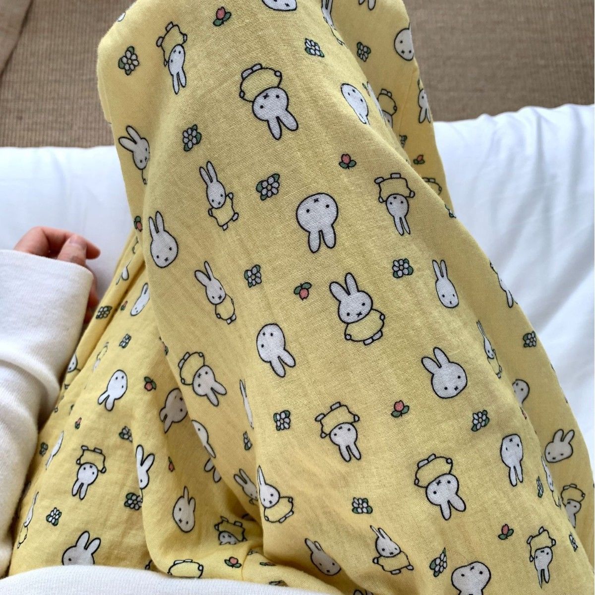 イエローボトムミッフィー 100% コットン二重層糸ルーズで - Baby Nursery Yellow のレビューと価格